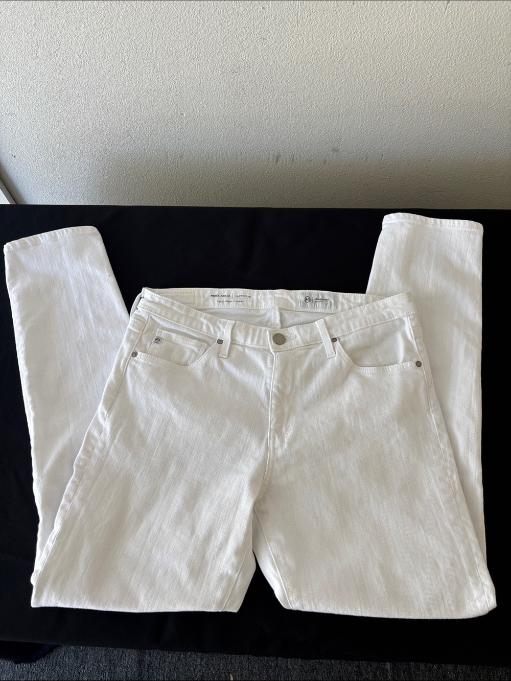AG Women's White High-Rise Straight Jeans Size 29
